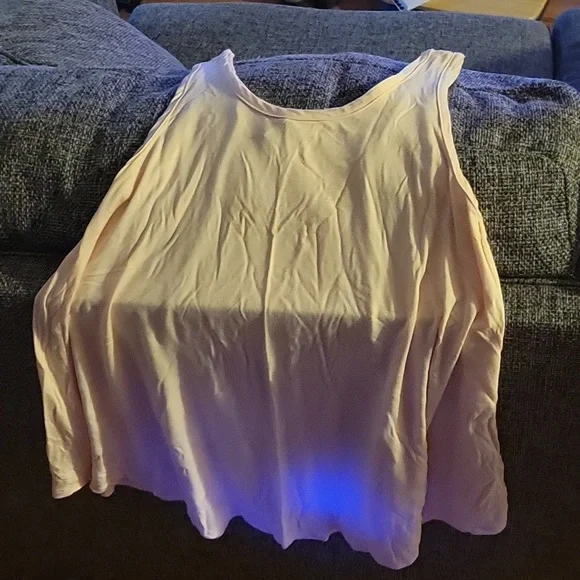 Top - Picture 1 of 1